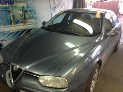 Установка лобового стекла Alfa Romeo 147 2000-