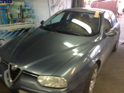 Установка лобового стекла Alfa Romeo 147 2000-