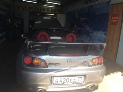 Установка лобового стекла Honda-S2000 1999-2009