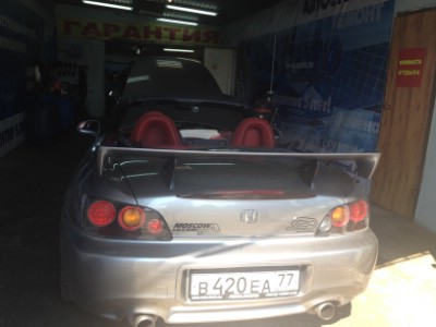 Установка лобового стекла Honda-S2000 1999-2009