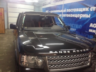 Установка лобового стекла LAND ROVER 3 RANGER 5D 2010-2012