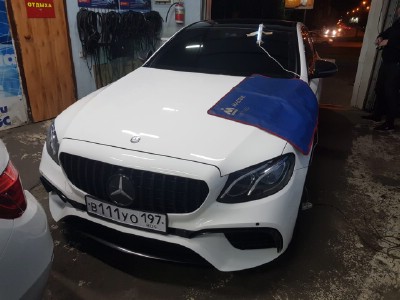 Установка лобового стекла Mercedes E-Class W213 4D SED -