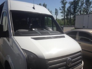 Установка лобового стекла Volkswagen Crafter 2006-