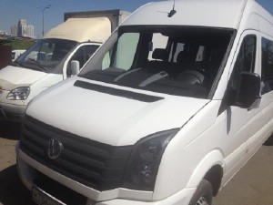 Установка лобового стекла Volkswagen Crafter 2006-