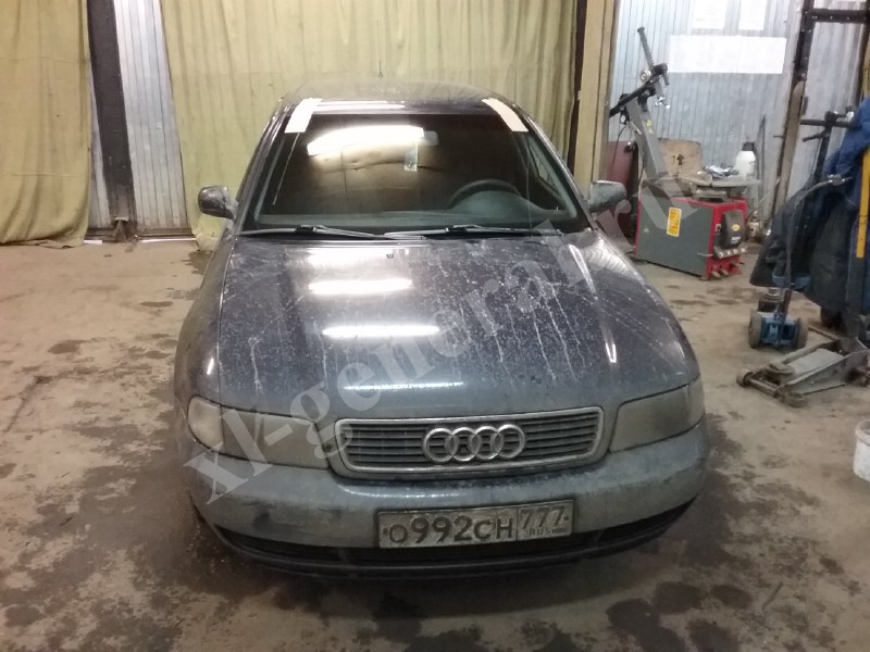 Лобовое стекло Audi A4 11 1994-2001