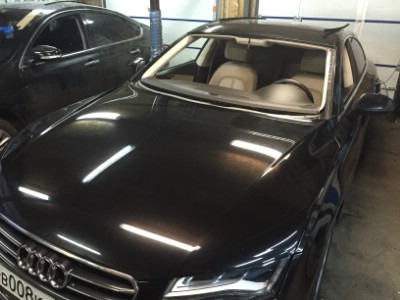 Установка лобового стекла Audi A7 2012