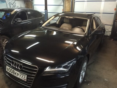 Установка лобового стекла Audi A7 2012