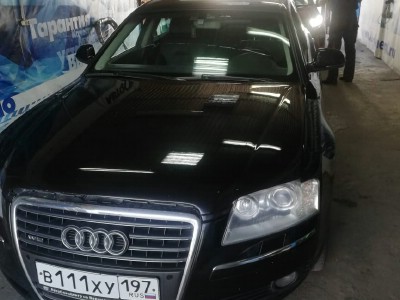 Установка лобового стекла Audi A8 2002-