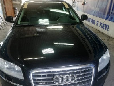 Установка лобового стекла Audi A8 2002-