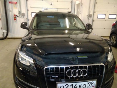 Установка лабового стекла Audi Q7 2006-2015