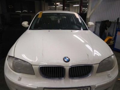 Установка лобового стекла BMW E87 2010-