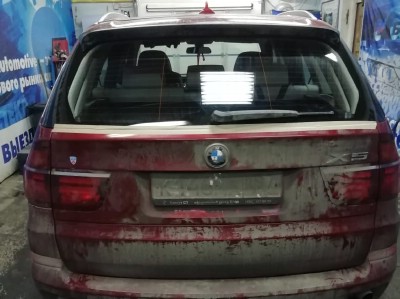 Установка бокового стекла BMW X5 E53 2000-2006