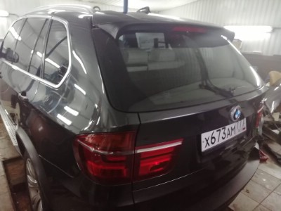 Установка бокового стекла BMW X5 (E70) 2006-2013