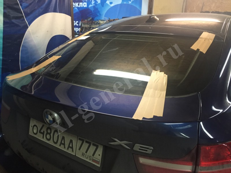 Заднее стекло BMW X6 E71 2008-