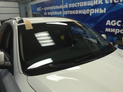 Установка лобового стекла BMW X6 E71 2009-2014