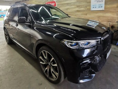 Установка лобового стекла BMW X7 G07 2018-