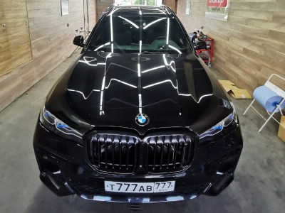 Установка лобового стекла BMW X7 G07 2018-