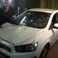 Установка автостекла Chevrolet Aveo 11