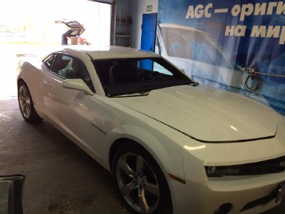 Установка лобового стекла Chevrolet Camaro 2D 2011-2013