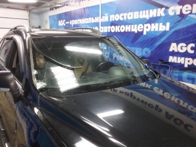 Установка лобового стекла Chevrolet Captiva 2006-