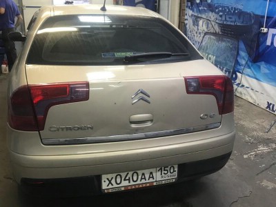 Установка лобового стекла Citroen C5 2000-