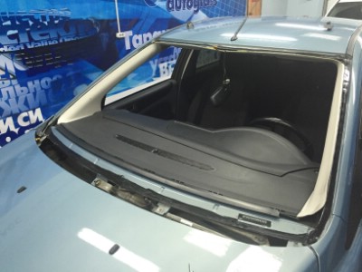 Установка лобового стекла FORD FOCUS II 4D SED, 3D5D HB, унив. [обогр) 2006-2011