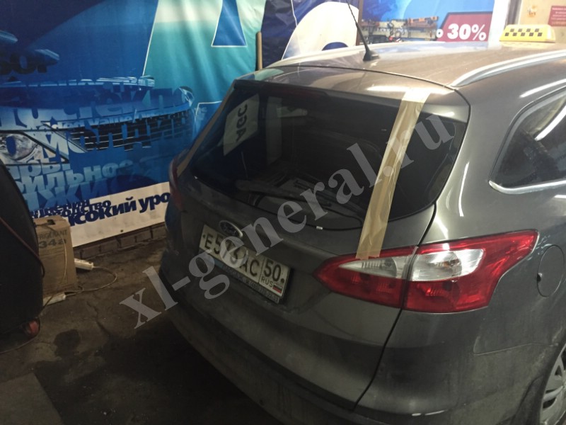 Заднее стекло Ford FOCUS III 2011-