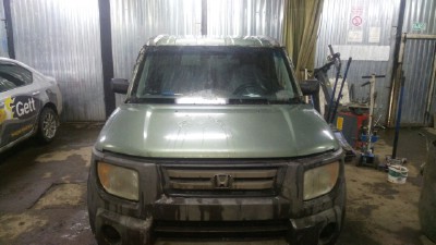 Установка лобового стекла Honda Element 2003-