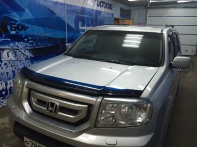 Установка лобового стекла HONDA PILOT 2008-