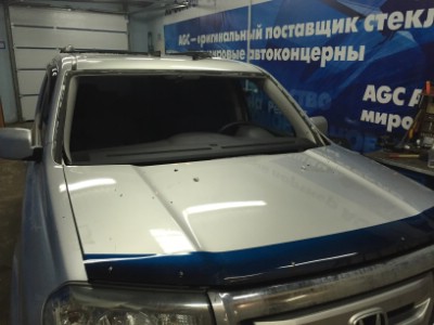 Установка лобового стекла HONDA PILOT 2008-