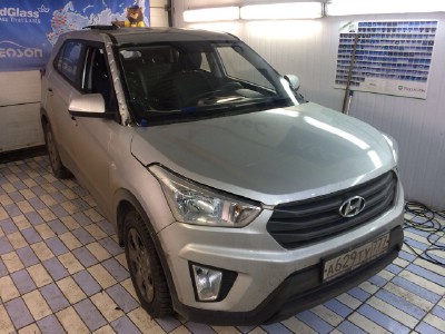 Установка лобового стекла Hyundai Creta 2016-