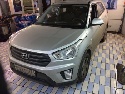 Установка лобового стекла Hyundai Creta 2016-