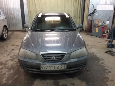 Установка лобового стекла Hyundai Elantra 2000-2006