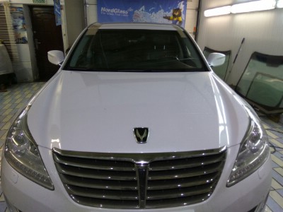 Установка лобового стекла HYUNDAI EQUUS SED 4D 2010-