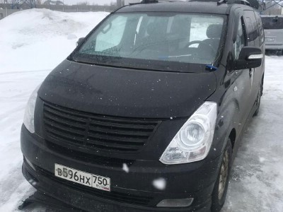 Установка автостекла на Hyundai H1 Grand Starex 2007-