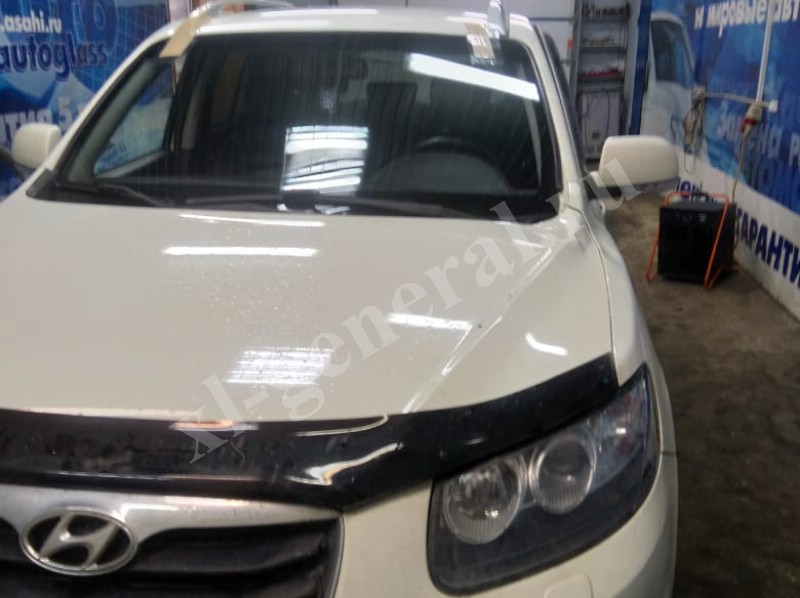 Лобовое стекло Hyundai Santa FE 2010-2012