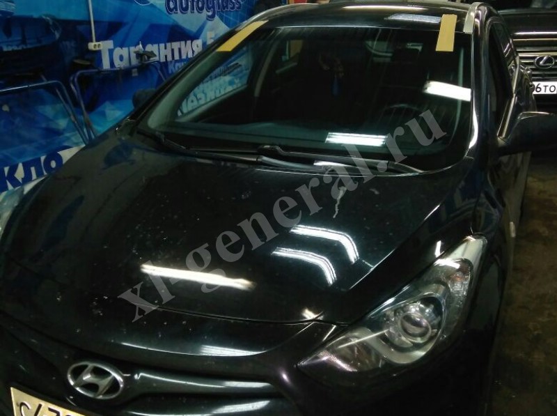 Лобовое стекло Hyundai Solaris 2010