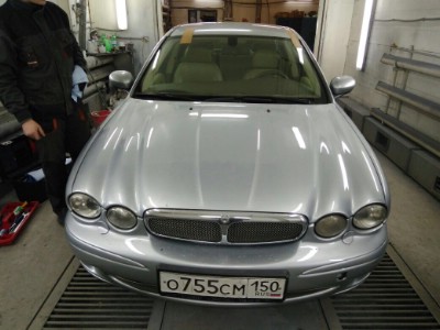 Установка лобового стекла Jaguar X Type Sed 4D 2001-2010