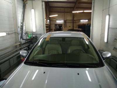 Установка лобового стекла Jaguar X Type Sed 4D 2001-2010