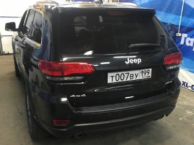 Установка лобового стекла Jeep Grand Cherokee 5D 2013-