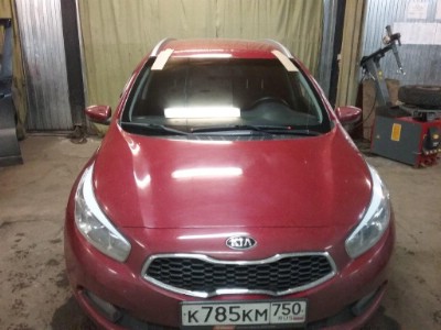 Установка лобового стекла KIA CEED 5D HB, унив 2004-2010