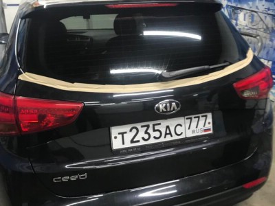 Установка заднего стекла Kia Ceed Wagon 2012-2018