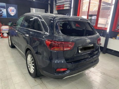 Установка заднего стекла Kia Sorento Prime 5D 2015-