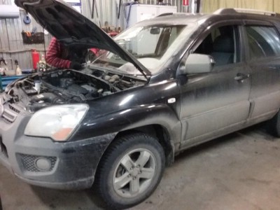 Установка лобового стекла KIA SPORTAGE 2004-2010