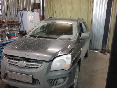 Установка лобового стекла KIA SPORTAGE 2004-2010