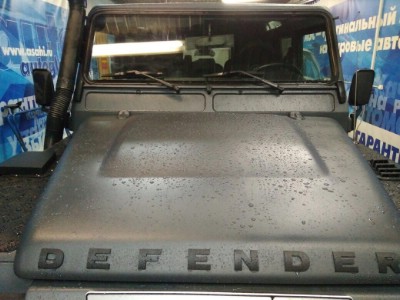 Установка лобового стекла Land Rover Defender 2002