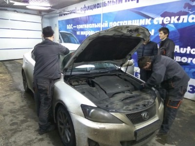 Установка лобового стекла TOYOTA LEXUS IS200/250/350 4D SED 2005-2013