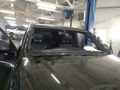 Установка лобового стекла Lexus LX 570 (450) 5D -