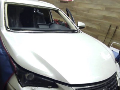 Установка лобового стекла Lexus RX 5D Ranger 2015-