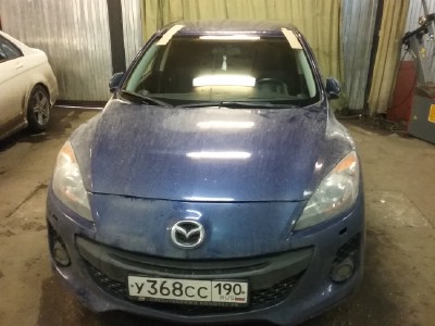 Установка лобового стекла Mazda 3 2009--